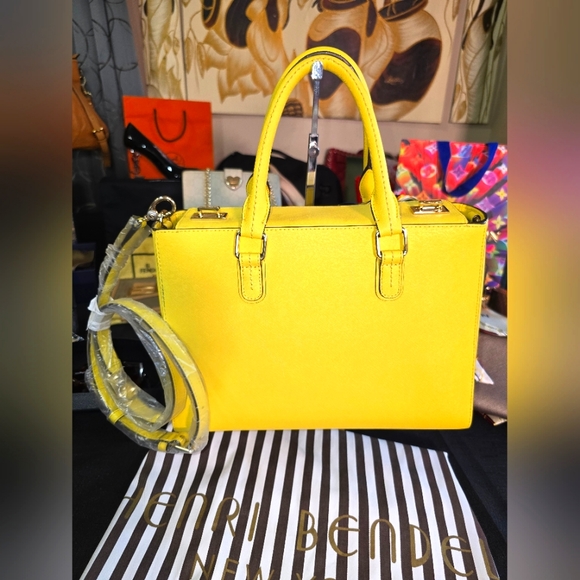 🔥NEW HENRI BENDEL WEST 57th TURNLOCK SATCHEL HANDBAG - Picture 7 of 15